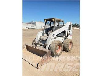 Bobcat S330 Krautuvai su šoniniu pasukimu