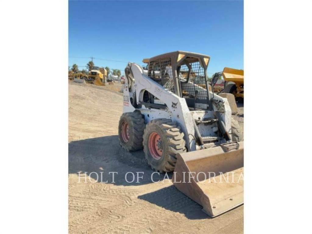 Bobcat S330 Krautuvai su šoniniu pasukimu