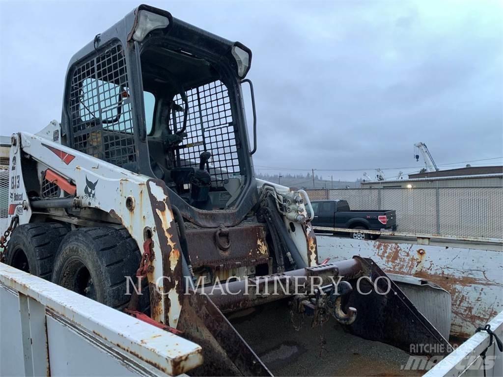 Bobcat S450 Krautuvai su šoniniu pasukimu