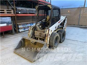 Bobcat S450 Krautuvai su šoniniu pasukimu