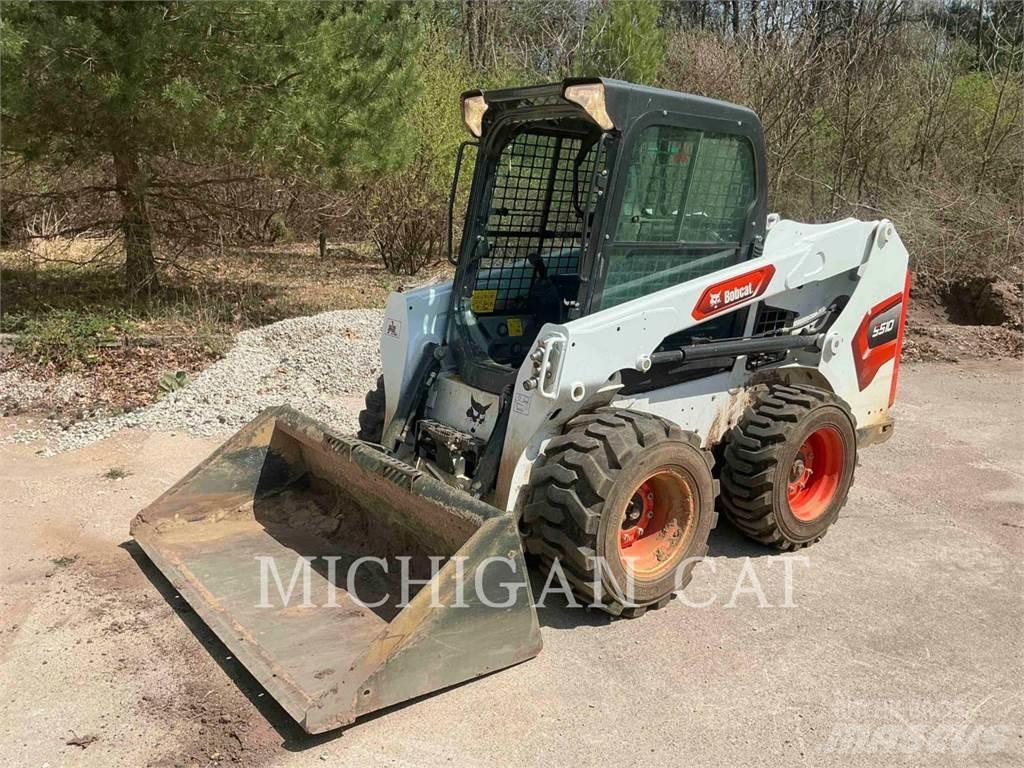 Bobcat S510 Krautuvai su šoniniu pasukimu