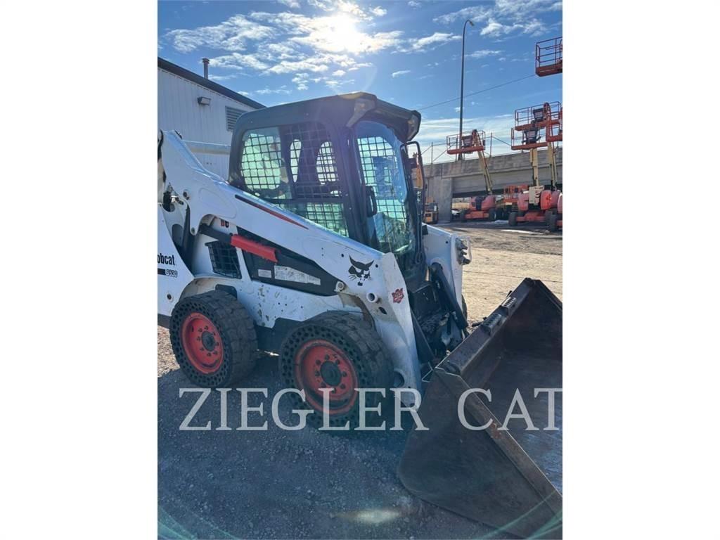 Bobcat S530 Krautuvai su šoniniu pasukimu