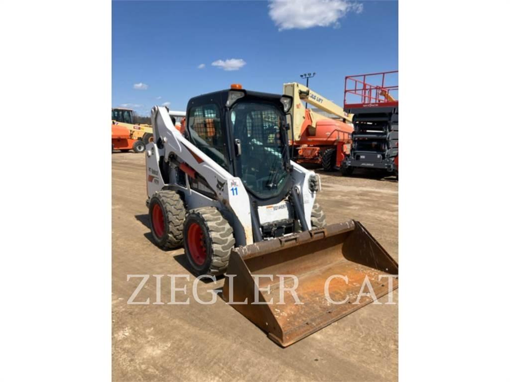 Bobcat S570 Krautuvai su šoniniu pasukimu
