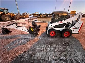 Bobcat S590 Krautuvai su šoniniu pasukimu