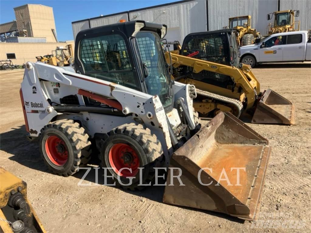Bobcat S630 Krautuvai su šoniniu pasukimu