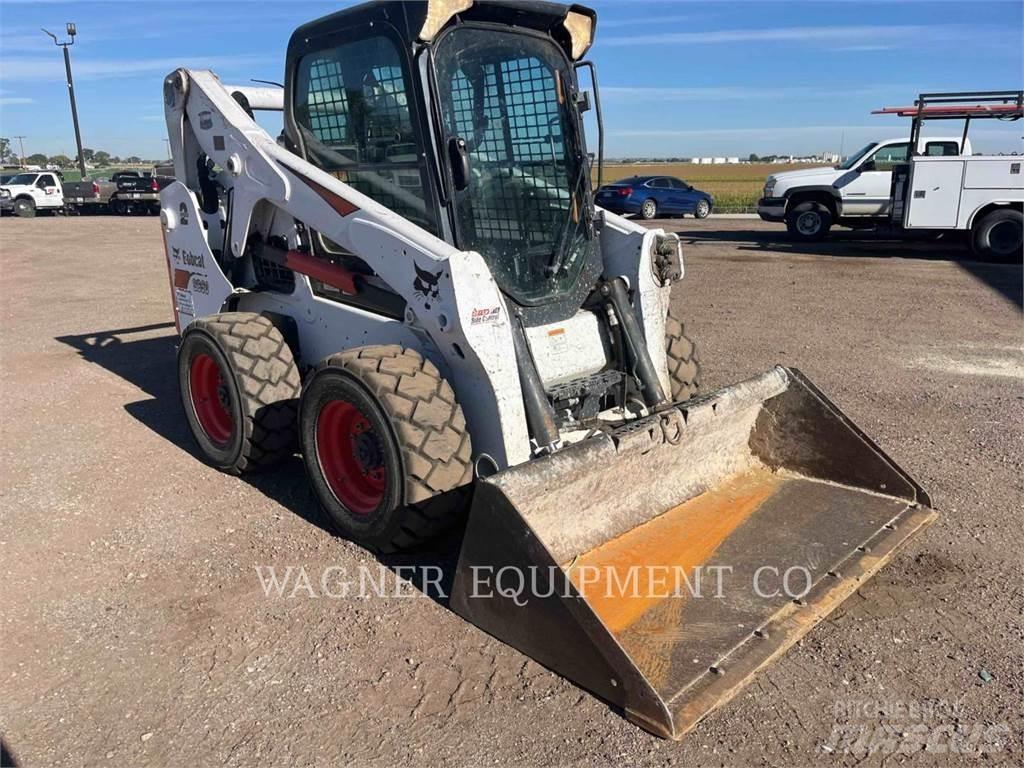 Bobcat S650 Krautuvai su šoniniu pasukimu