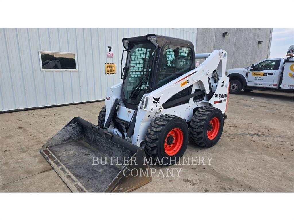 Bobcat S650 Krautuvai su šoniniu pasukimu