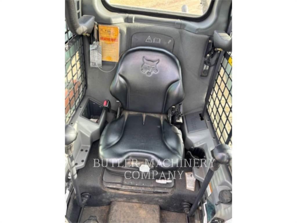 Bobcat S740 Krautuvai su šoniniu pasukimu