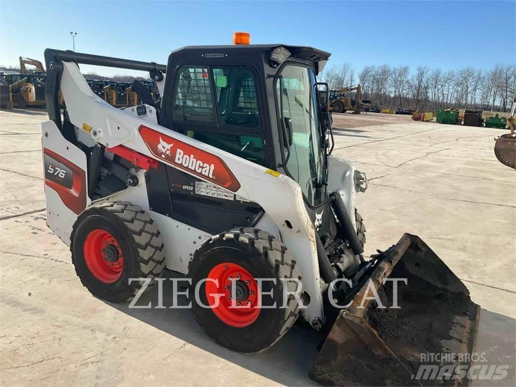 Bobcat S76 Krautuvai su šoniniu pasukimu