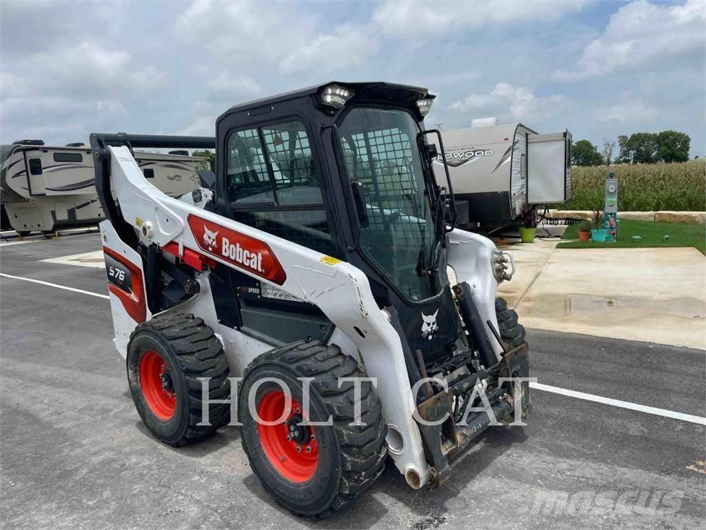 Bobcat S76 Krautuvai su šoniniu pasukimu