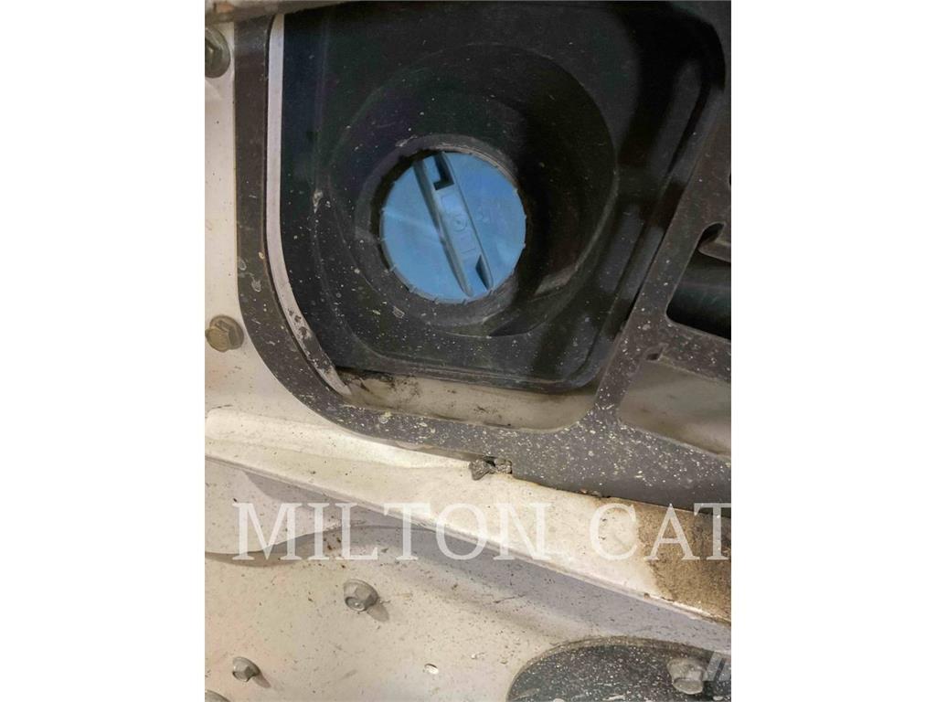 Bobcat S770 Krautuvai su šoniniu pasukimu