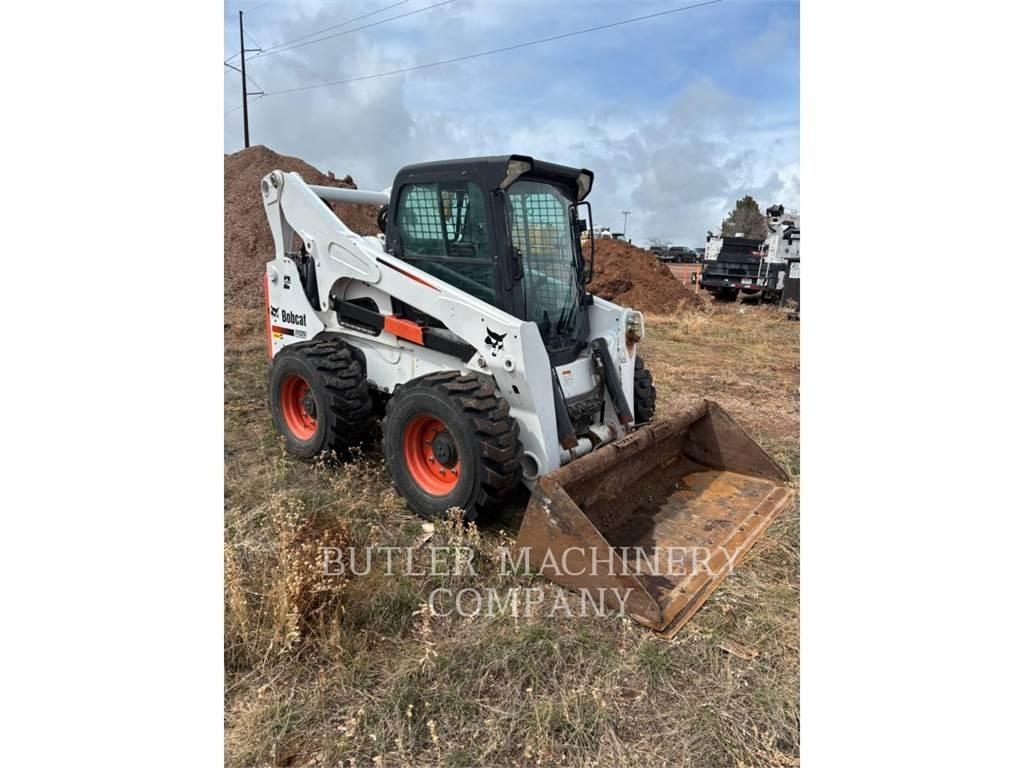Bobcat S850 Krautuvai su šoniniu pasukimu