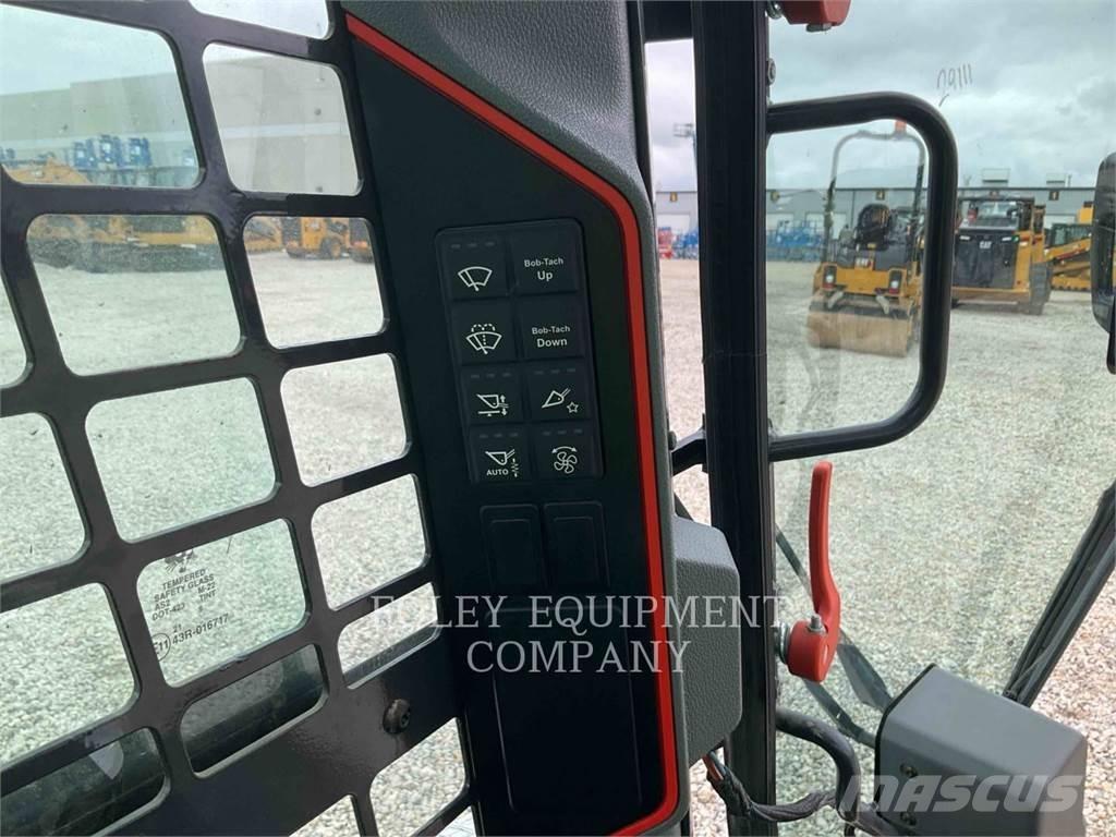 Bobcat T66 Krautuvai su šoniniu pasukimu