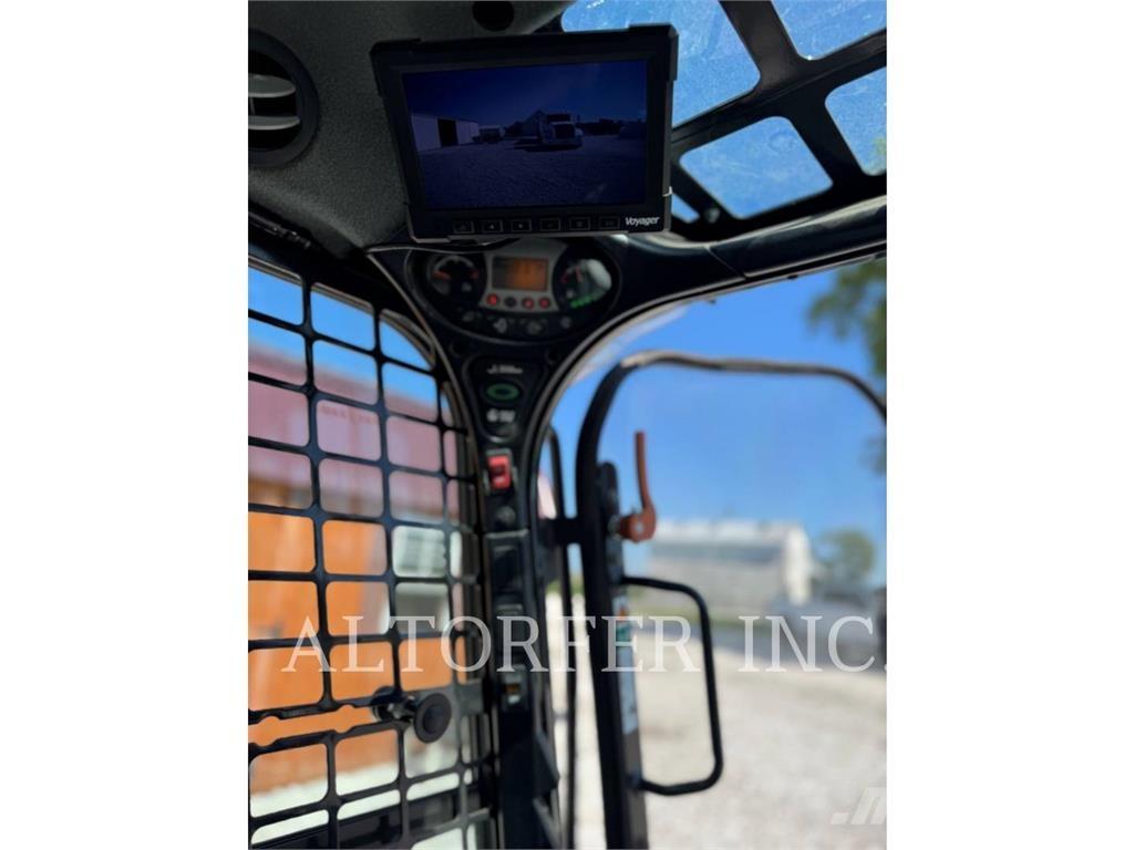 Bobcat T770 Krautuvai su šoniniu pasukimu