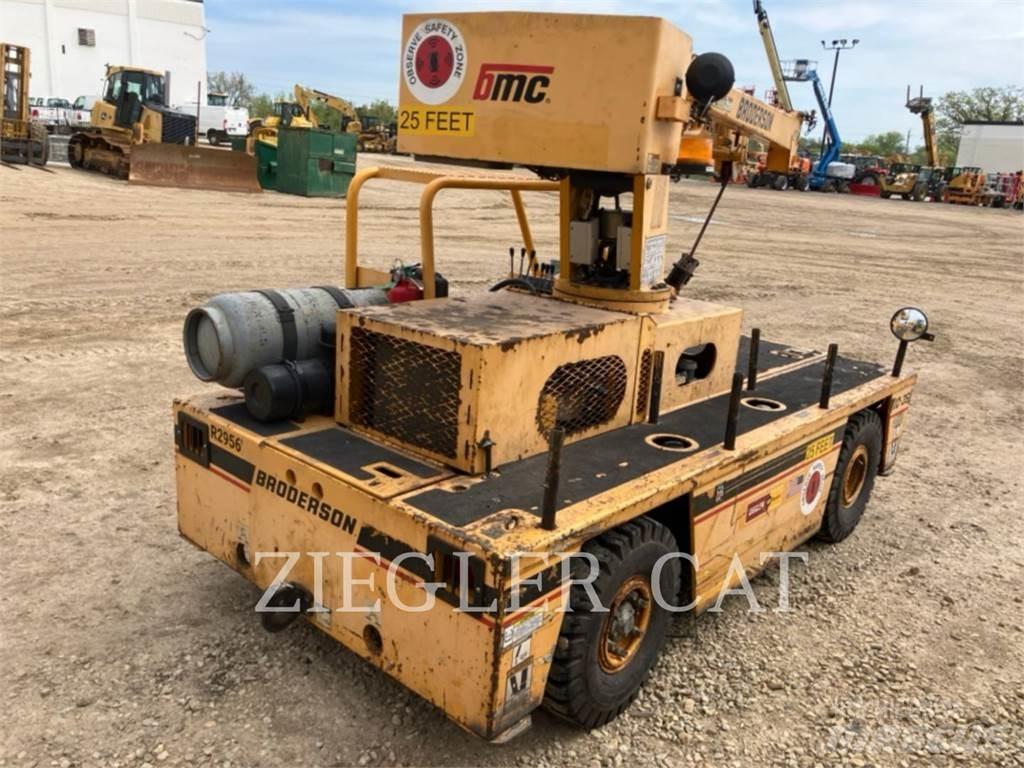 Broderson IC352F Visureigiai kranai