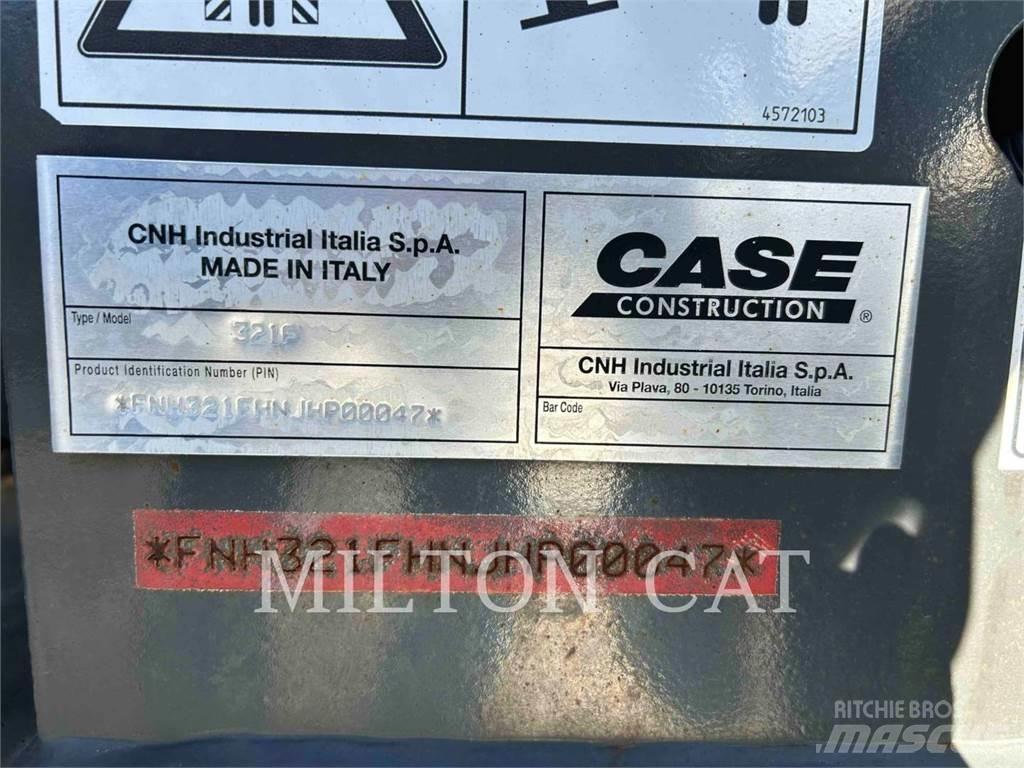 CASE 321F Mini krautuvai