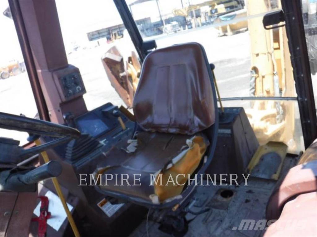 CASE 590 Ekskavatoriniai krautuvai