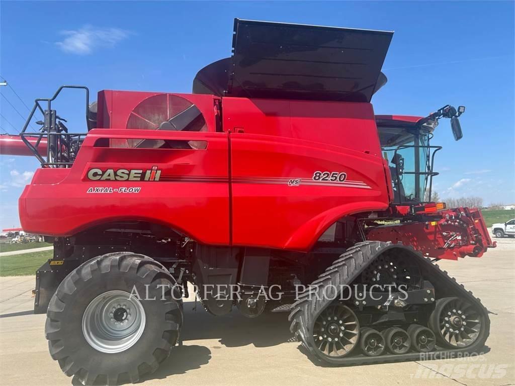 Case IH 8250 Derliaus nuėmimo kombainai