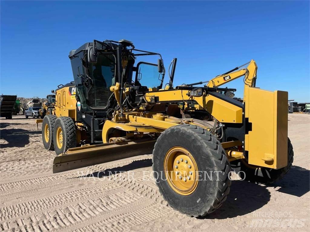 CAT 120 Greideriai