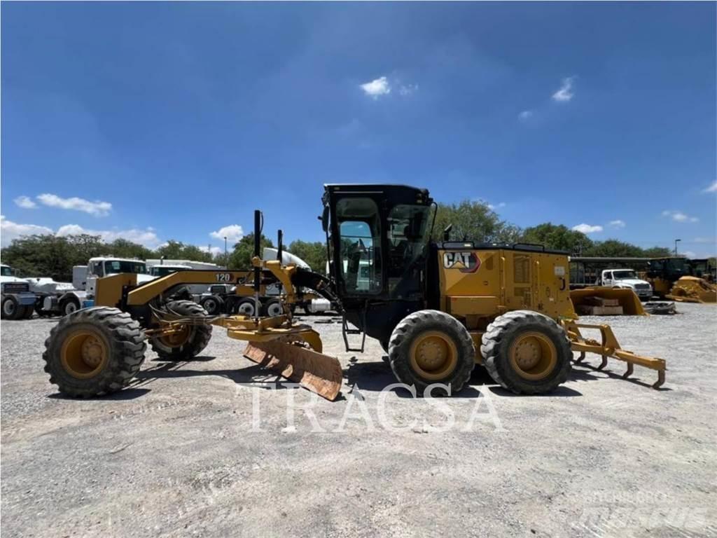 CAT 120 Greideriai