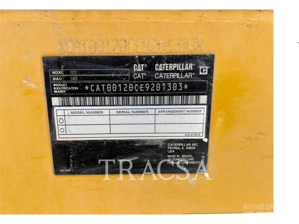 CAT 120 Greideriai