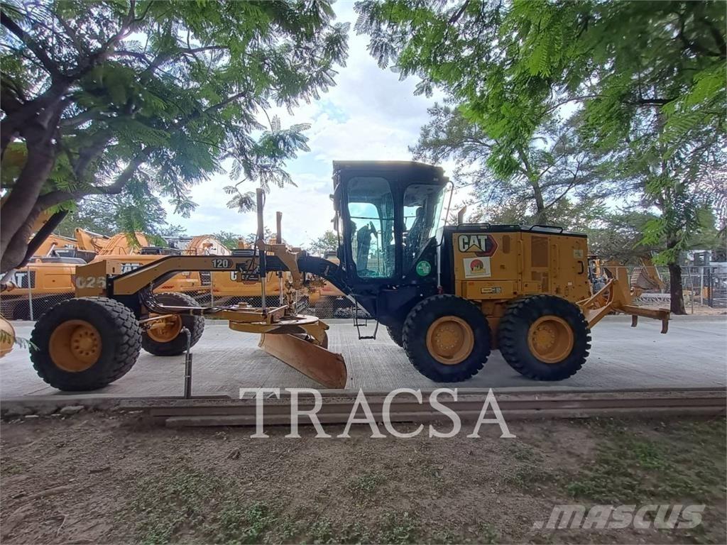 CAT 120 Greideriai