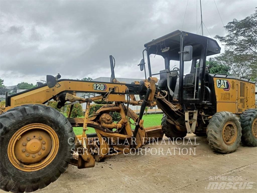 CAT 120-14 Greideriai