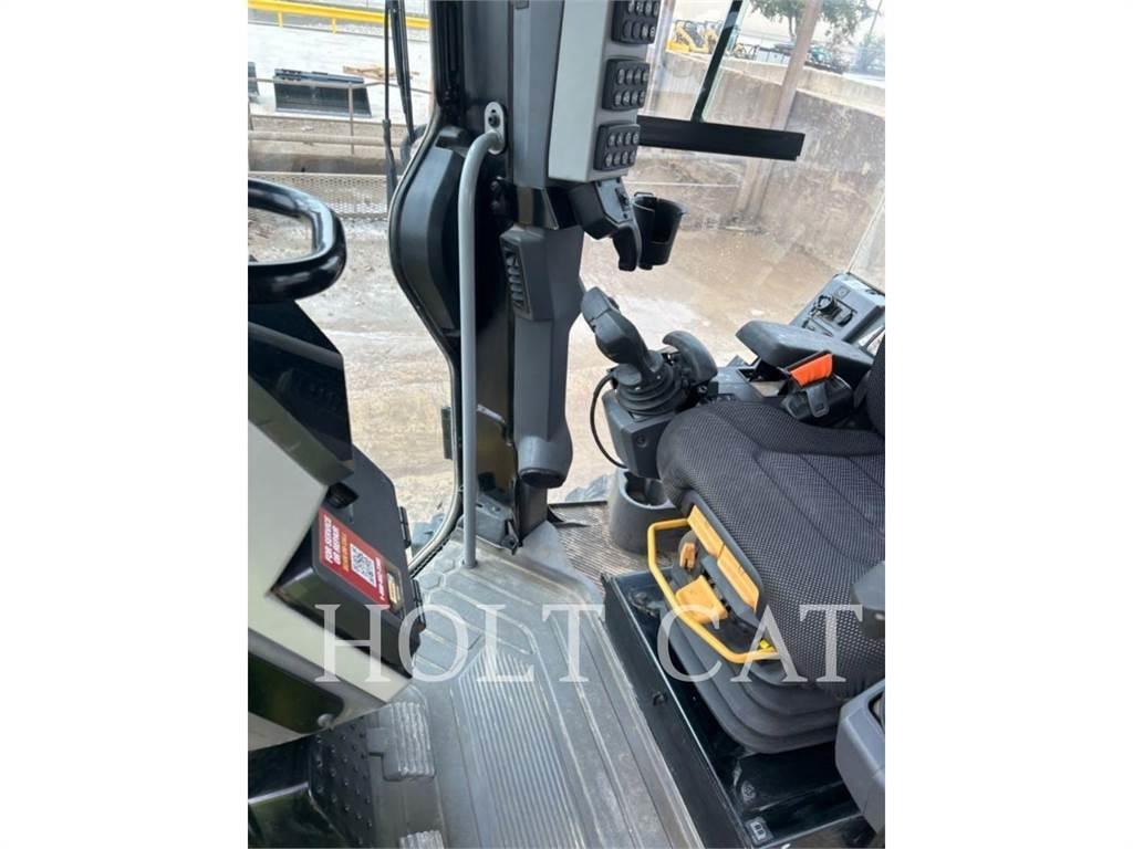 CAT 120 JOY Greideriai
