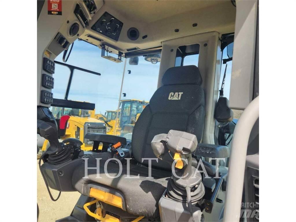 CAT 120 JOY Greideriai