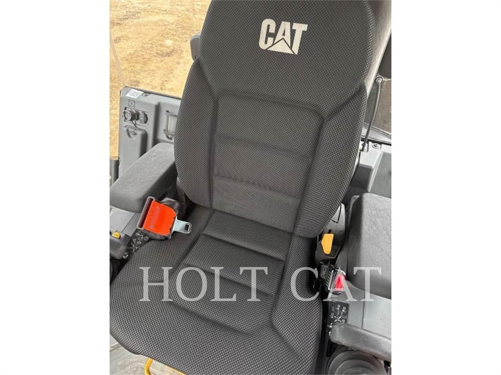 CAT 120 JOY Greideriai
