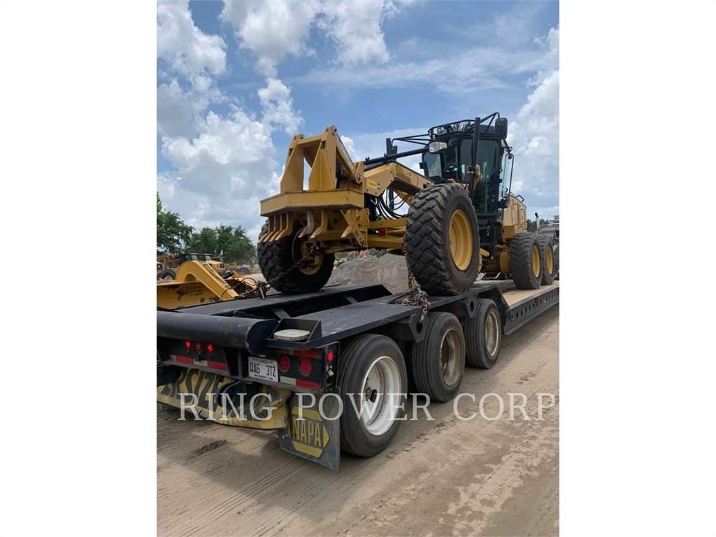CAT 120 JOY Greideriai