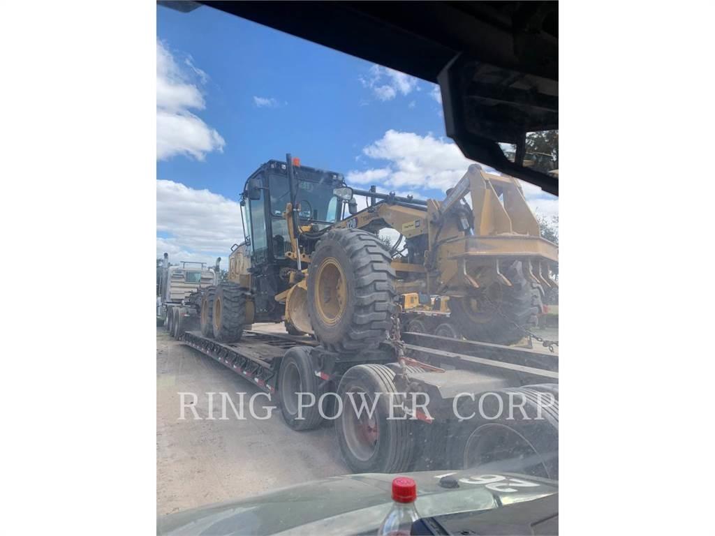 CAT 120 LVR Greideriai
