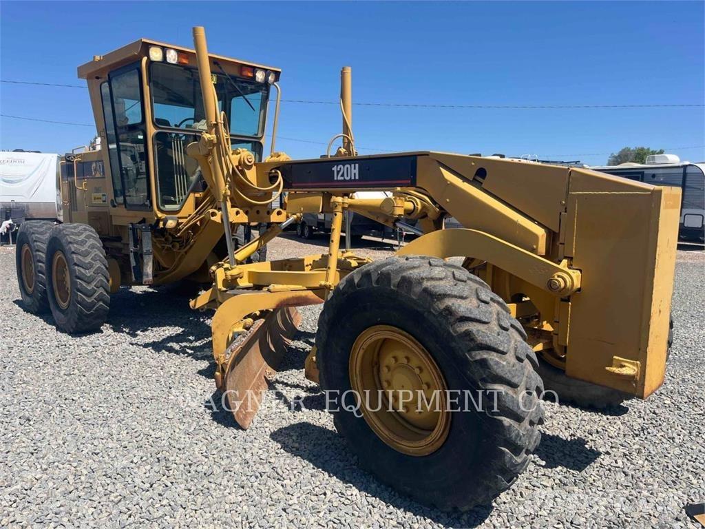CAT 120H Greideriai