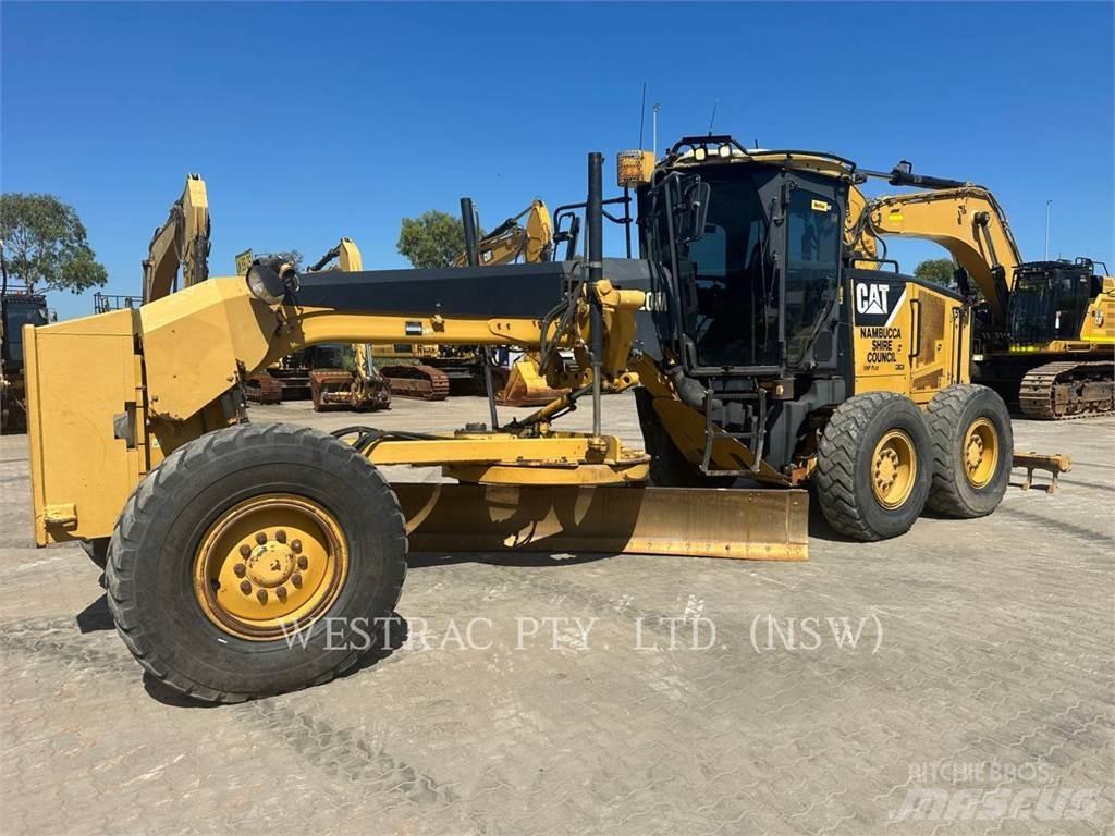 CAT 120M Greideriai