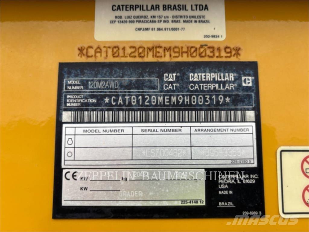 CAT 120M Greideriai