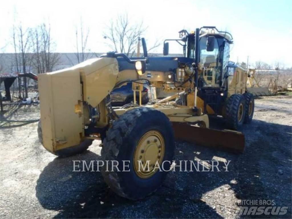 CAT 120M2 AWD Greideriai