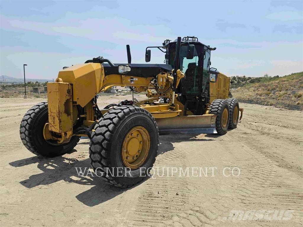 CAT 120M2 AWD Greideriai