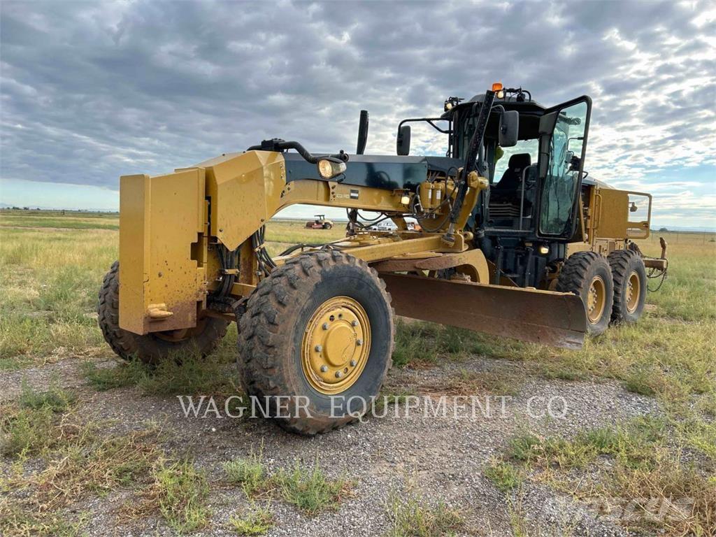 CAT 120M2 AWD Greideriai