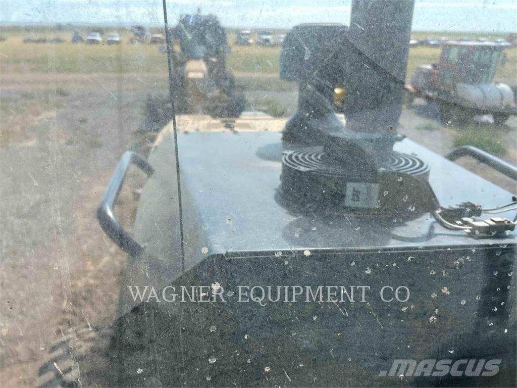 CAT 120M2 AWD Greideriai