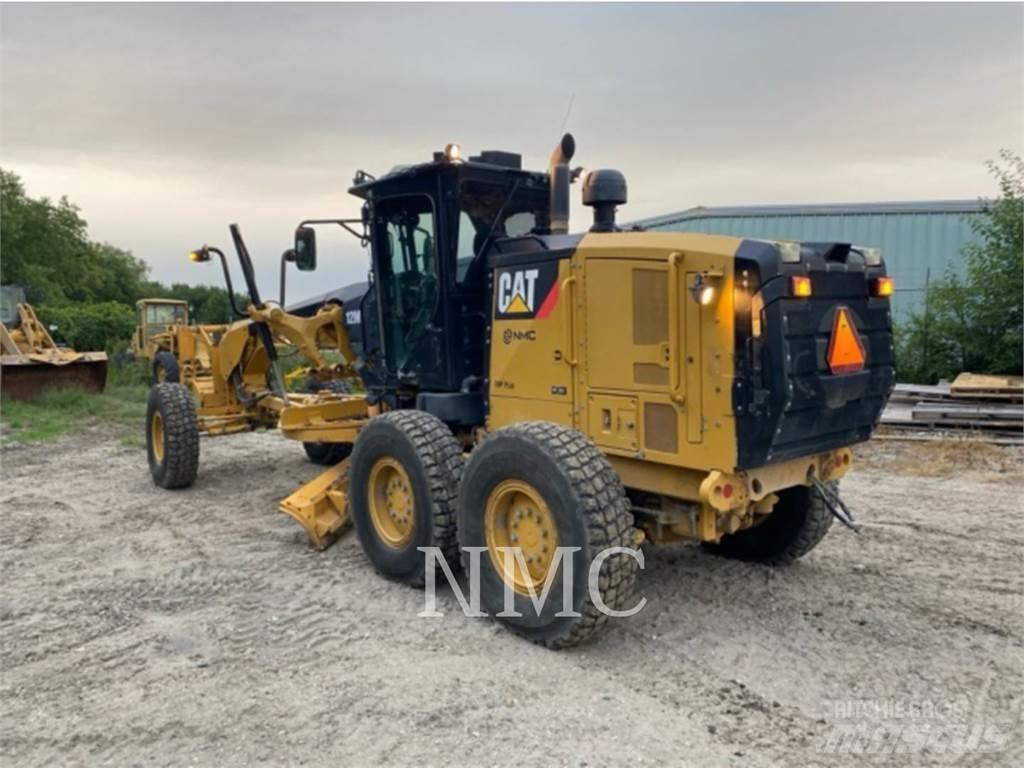 CAT 12M Greideriai