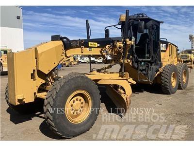 CAT 12M Greideriai