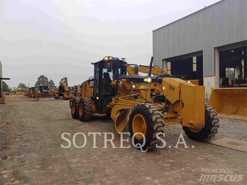 CAT 12M Greideriai