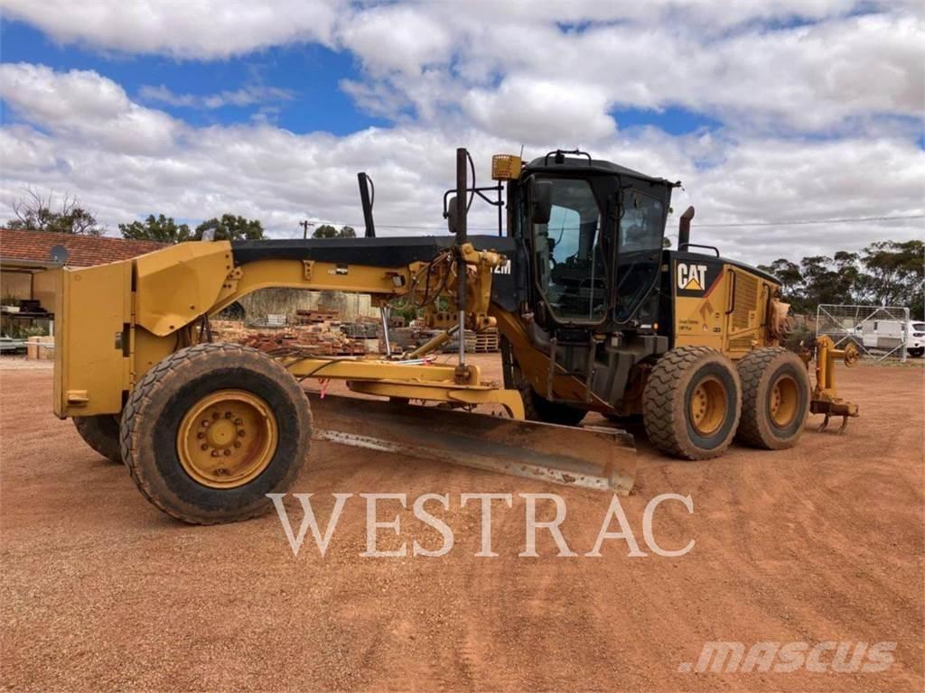 CAT 12M Greideriai