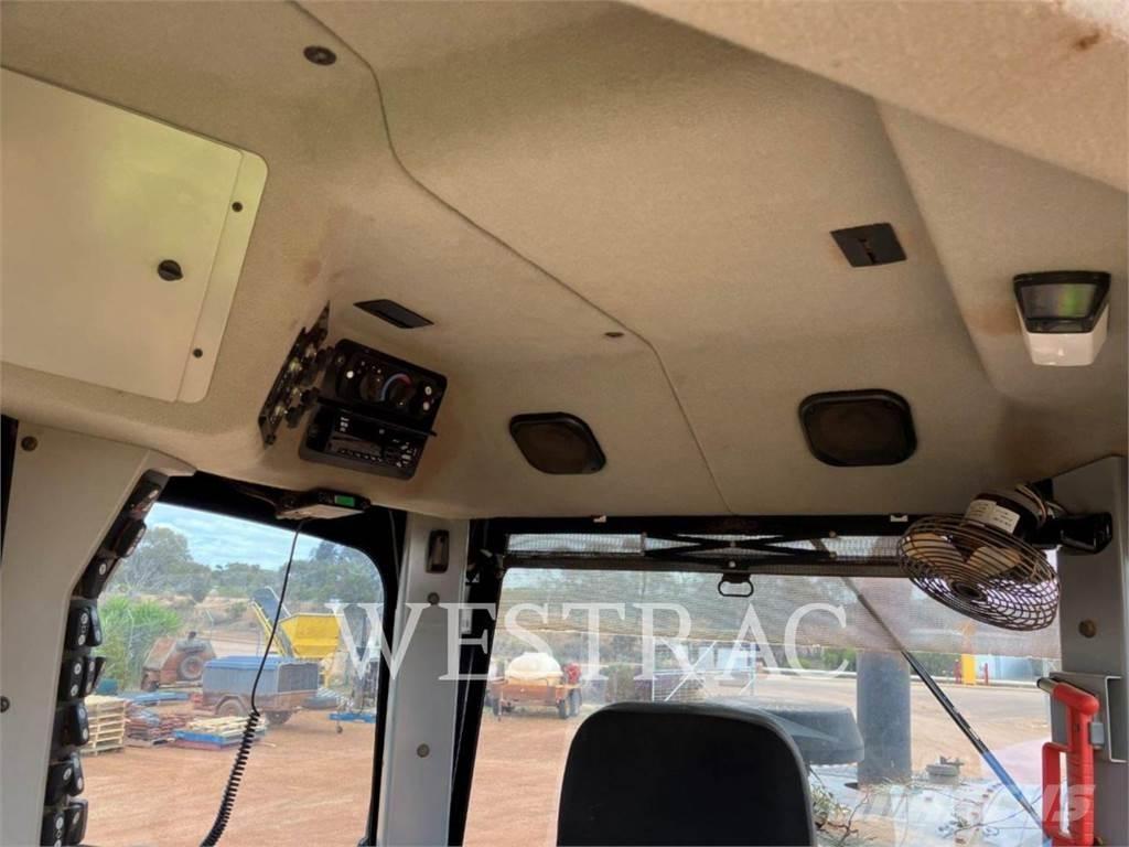 CAT 12M Greideriai