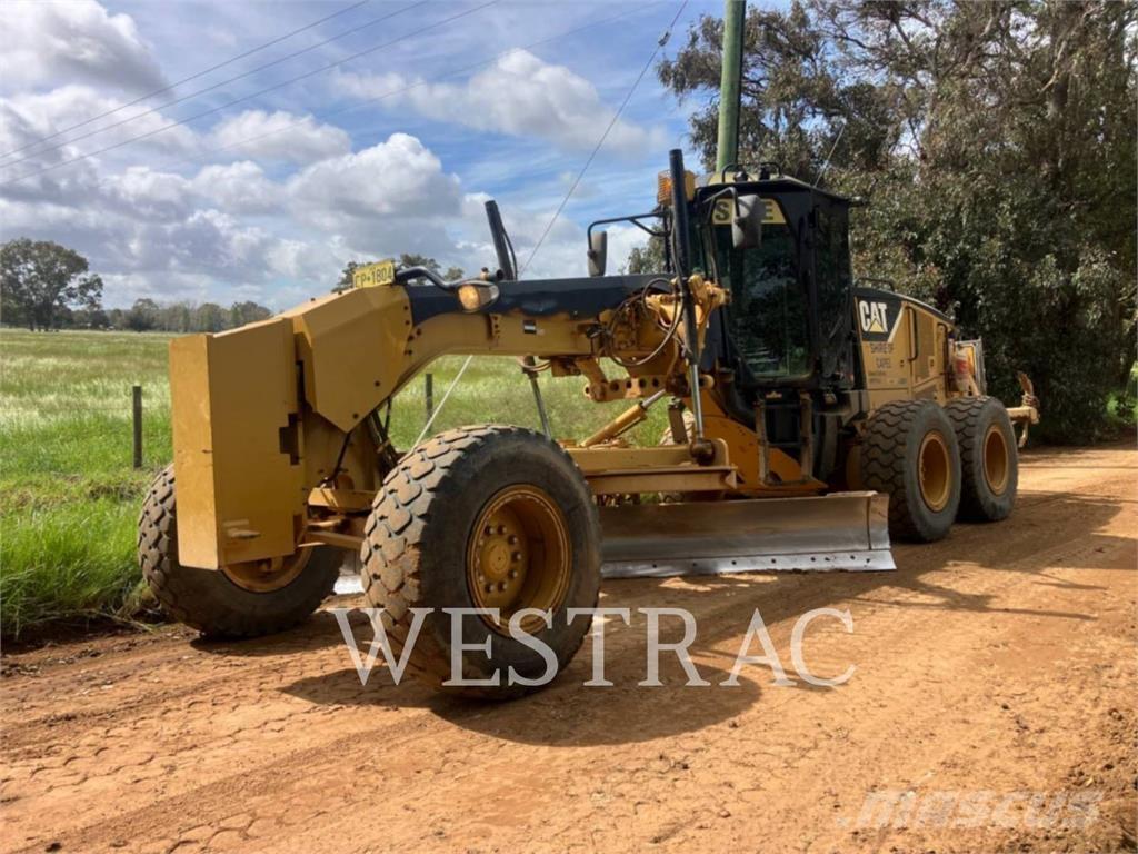 CAT 12M Greideriai