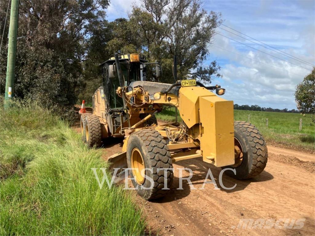 CAT 12M Greideriai