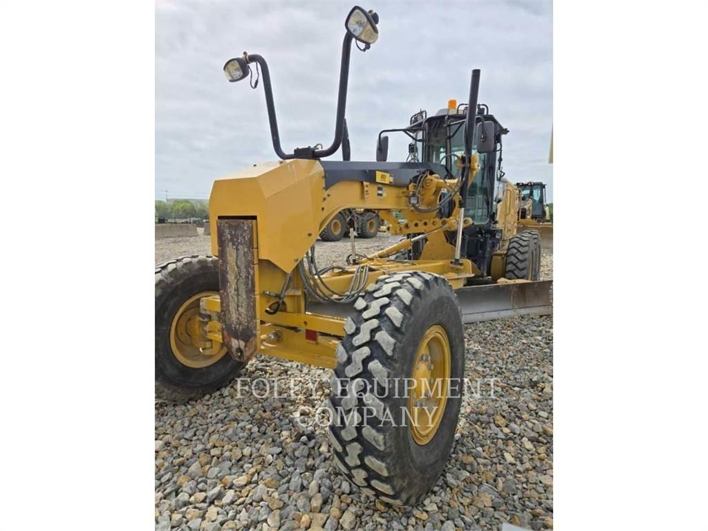 CAT 12M2 Greideriai