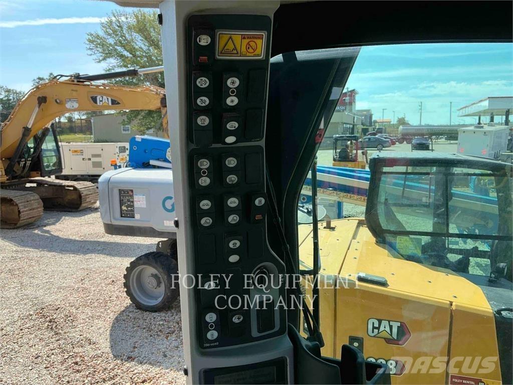 CAT 12M2 Greideriai