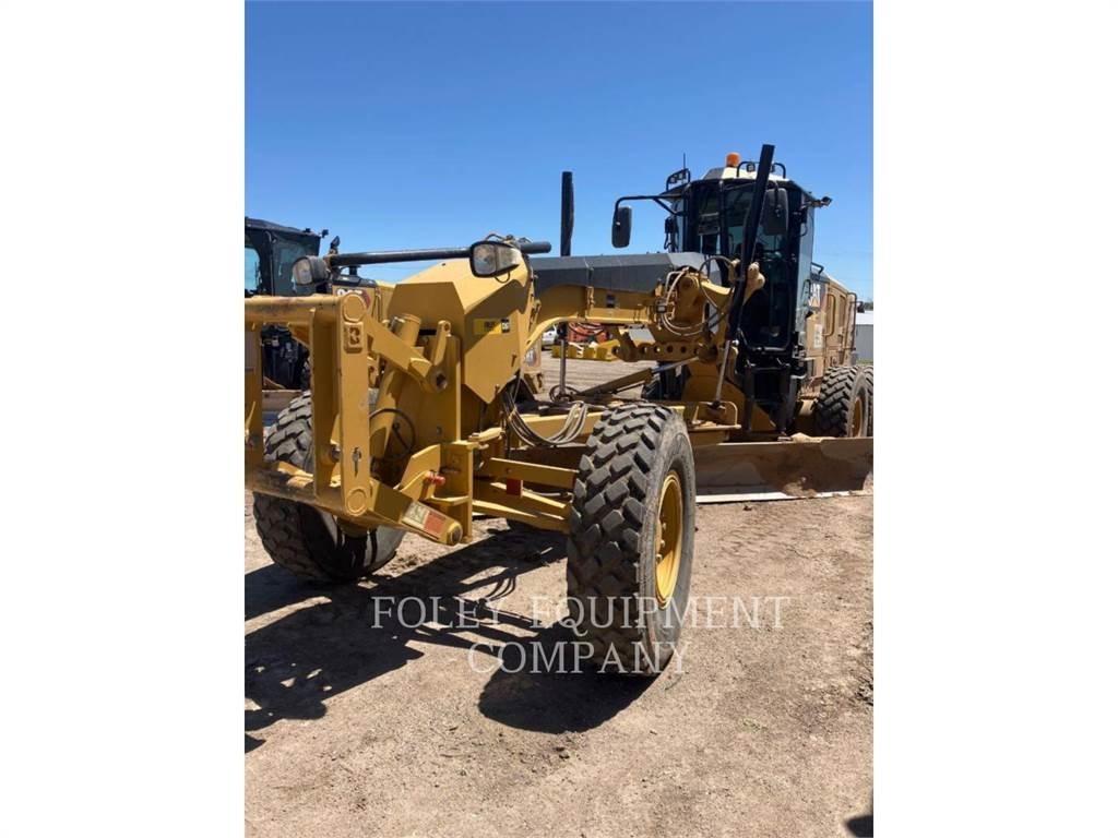 CAT 12M2 Greideriai