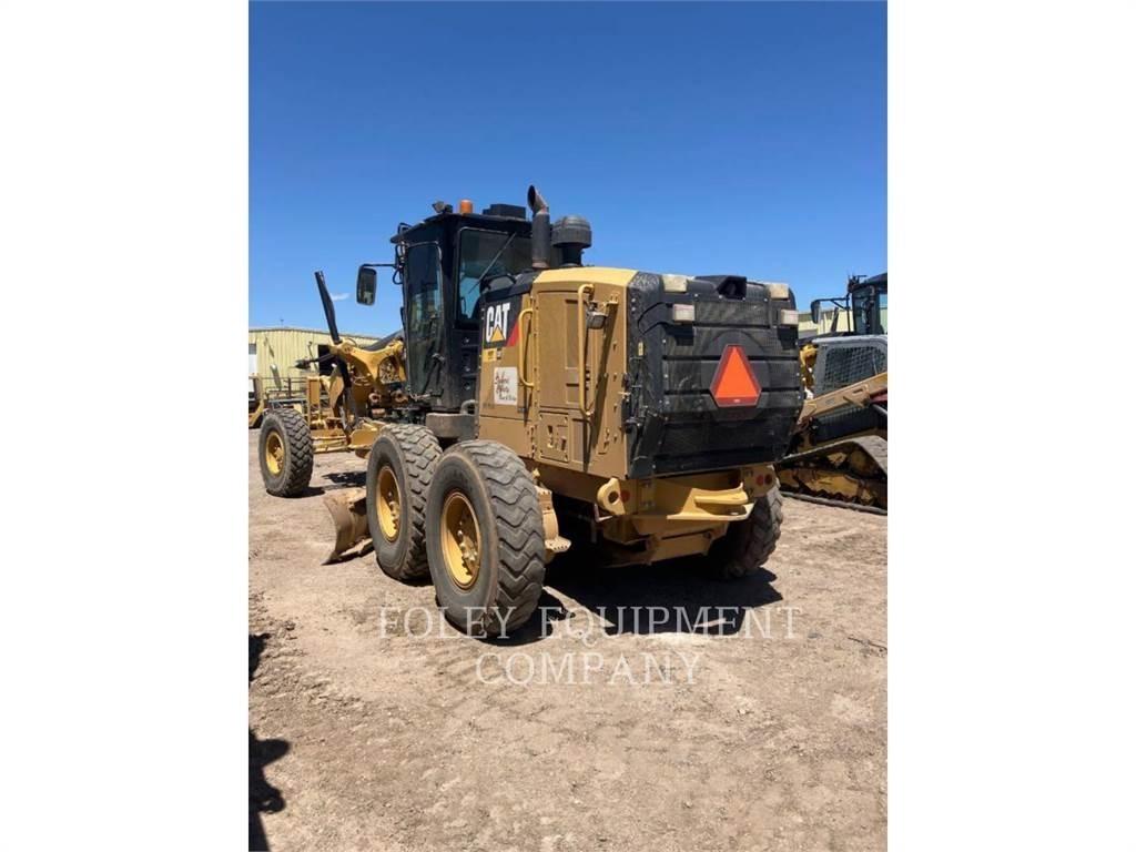 CAT 12M2 Greideriai